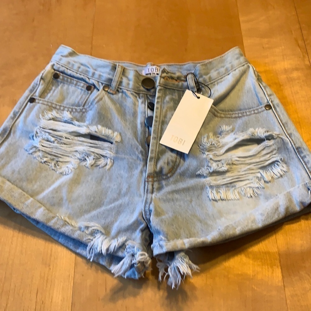 NWT Tobi High Waist Distressed Shorts 26